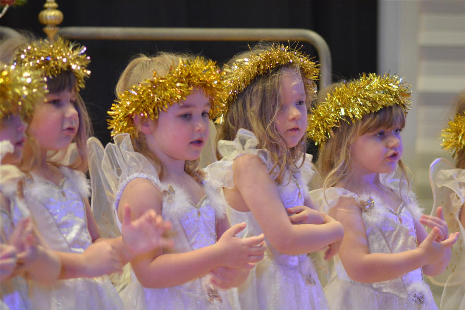Infant Christmas Show: A Miracle in Town