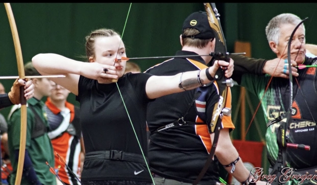 Year 10 student Evie aims high in archery