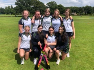 AKS U15 Girls win the North of Lancashire Cricket tournament