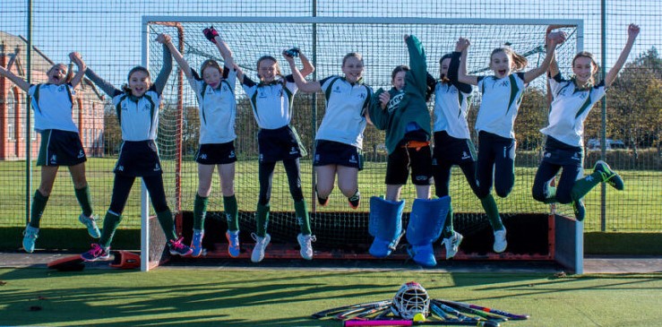 AKS 2nd XI hockey share the spoils against Lytham High and the junior hockey teams enjoy more success against Merchant Taylors, Liverpool.