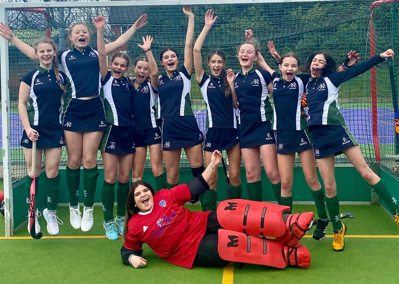 U13 Hockey Squad crowned North West Champions and qualify for National Finals