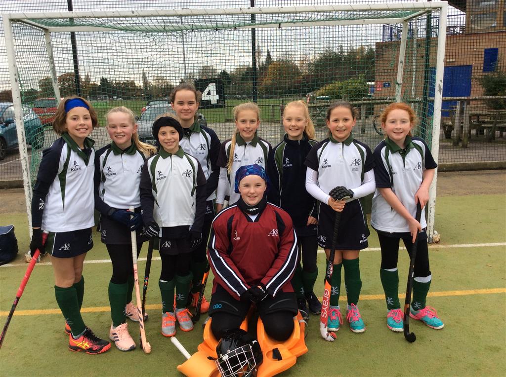 Three out of three win for Preparatory School girls on hockey tour