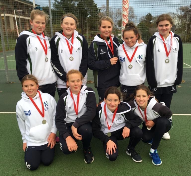 Yr 8 B Netball team pick up runners-up medals at Fylde & Wyre Tournament