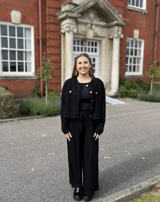 Victoria Maling – Performing Arts Intern