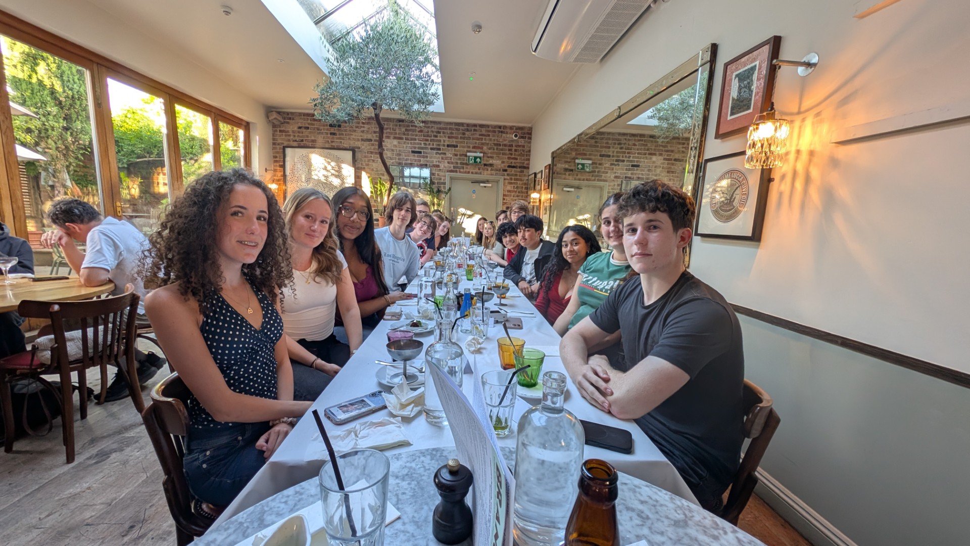Year 10, 11 and 12 students visit University of Oxford