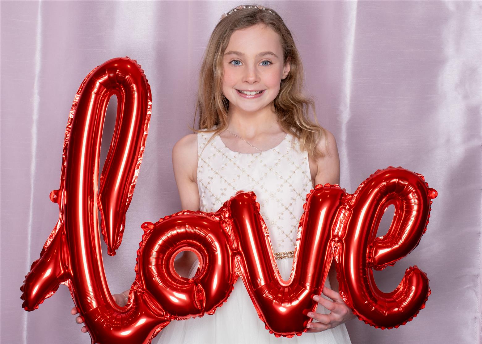 A fun filled PTA Valentines Disco!