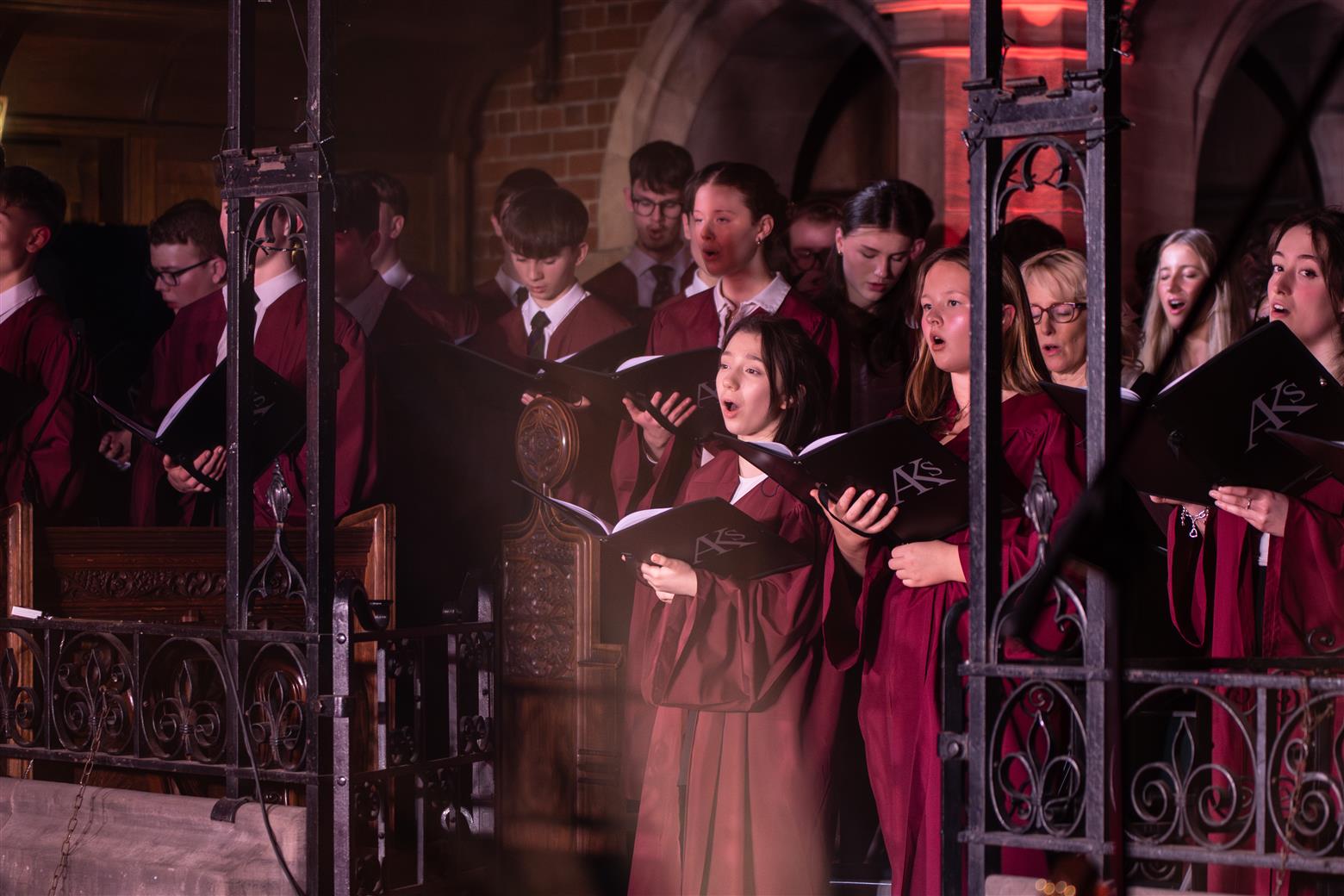 A Magical Evening: AKS Carol Service Fills St Thomas’ Church with Festive Joy