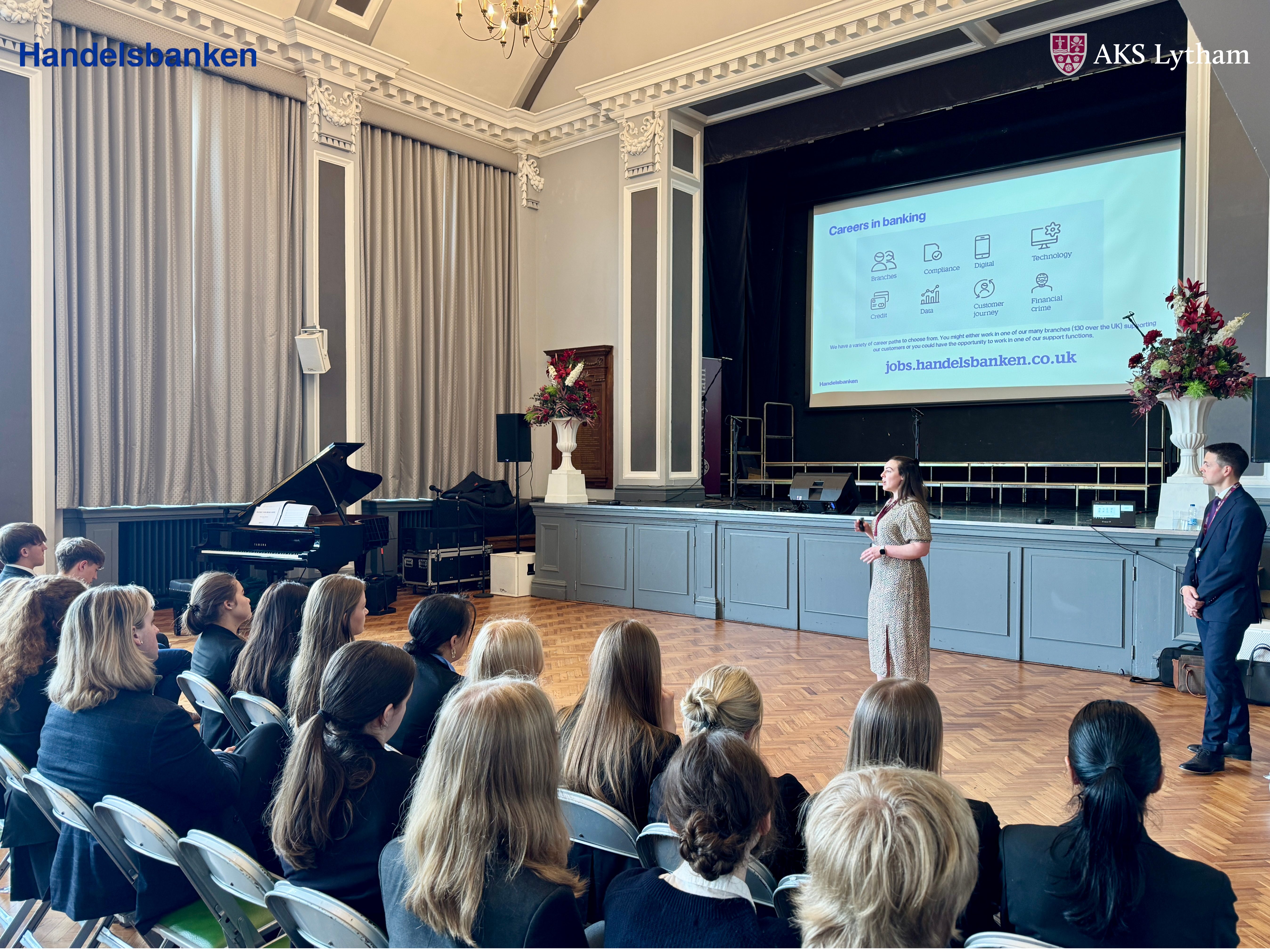 Real-World Learning in Action: Year 12 Students Gain Insight into Banking and Finance with Handelsbanken